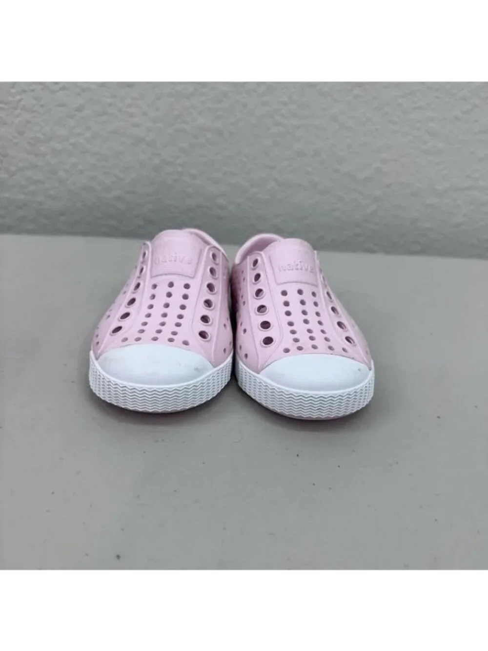 Native Jefferson Pink Slip On Water Shoes Lightweight Toddler Girl size 6